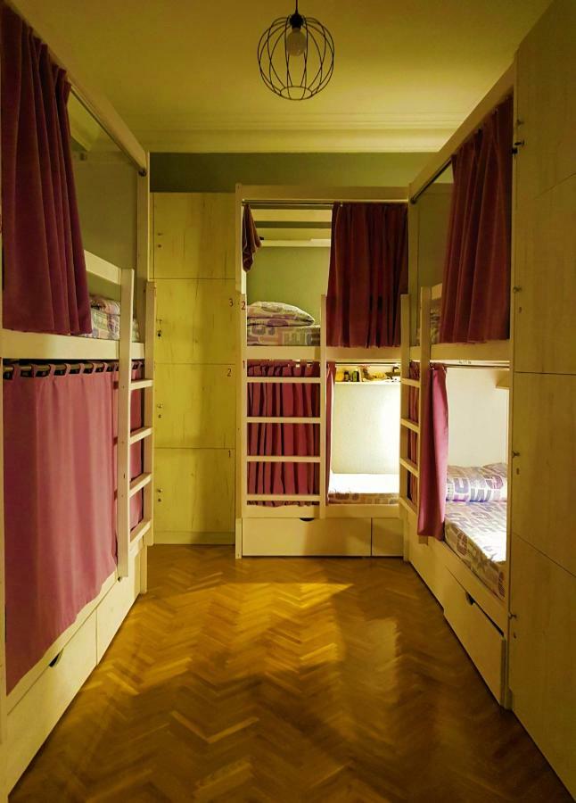 Булгакоff Hostel Kyiv Exterior photo