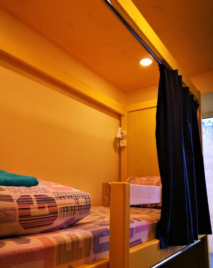 Булгакоff Hostel Kyiv Exterior photo